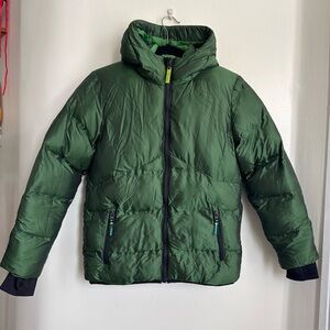 Champion Kids Green Puffer Jacket. Unisex 8/10